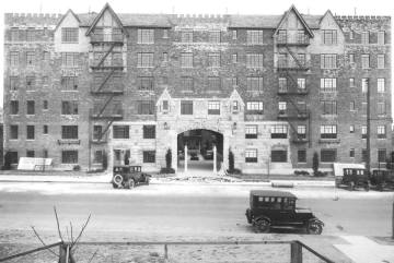 The building in the 1930s.